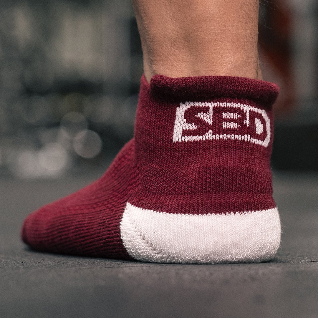 Red on sale trainer socks