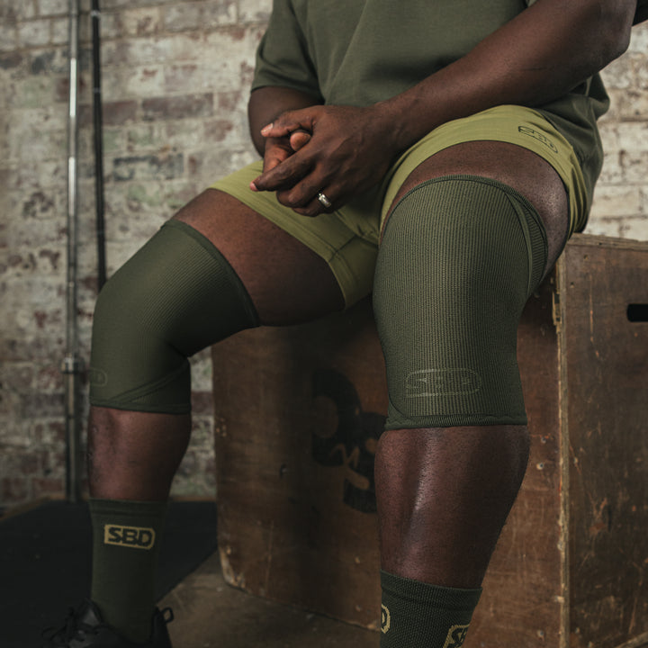 Resolve Powerlifting Knee Sleeves