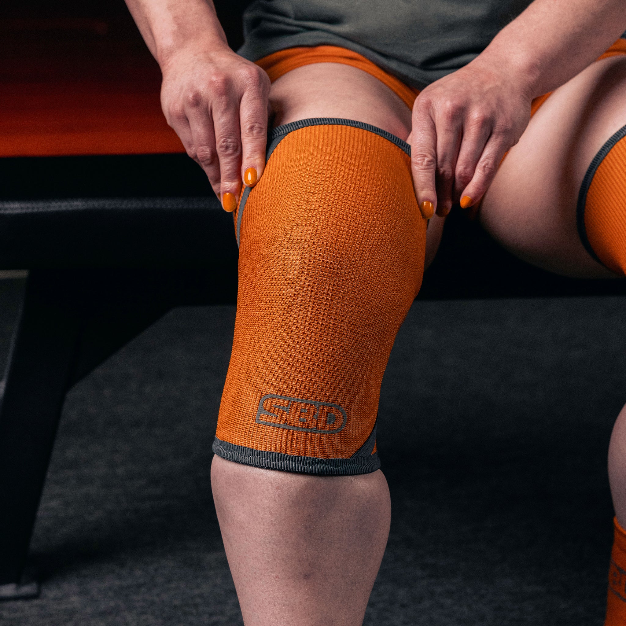 SBD 膝サポーター グレー/オレンジ Forge Orange Powerlifting Knee Sleeves – SBD Apparel