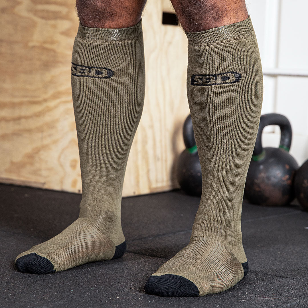 Endure Green Deadlift Socks